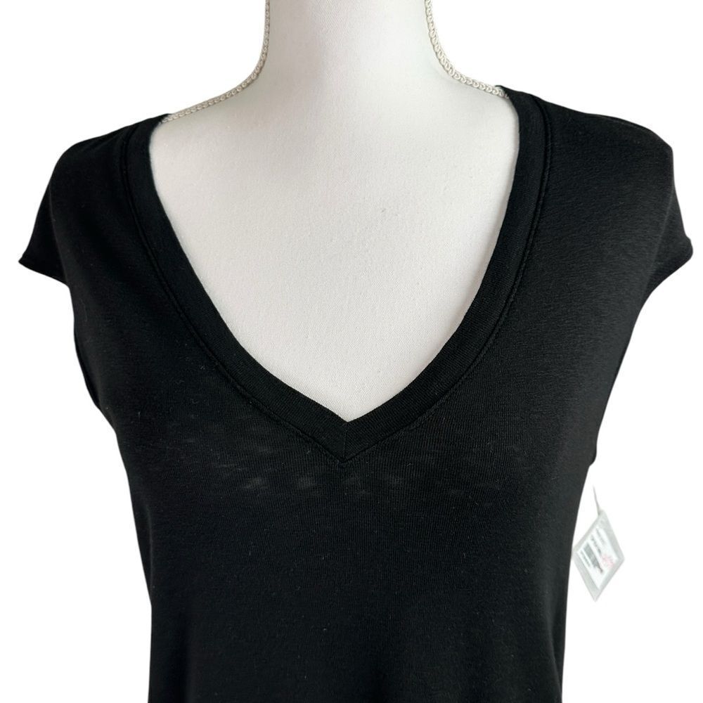 Three Dots Cap Sleeve V-Neck Basic Tee Size Small - image 2